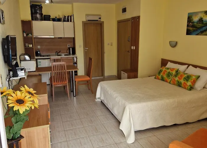 Hotel de apartamente Pool View Studio, Pollo Resort, Sunny Sunny Beach