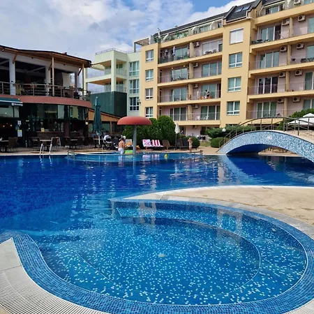Pool View Studio, Pollo Resort, Sunny Beach Apart Otel
