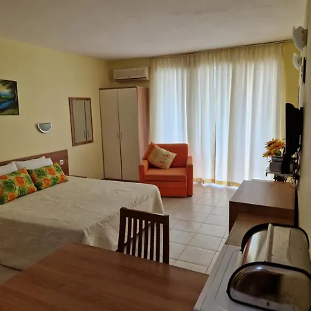 Pool View Apartment, Sunny Sunny Beach