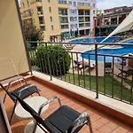 Pool View Studio, Pollo Resort, Sunny 3* サニービーチ